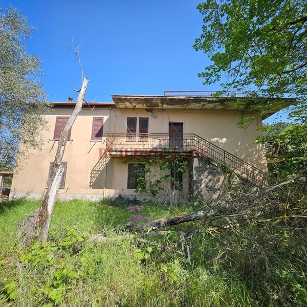 casa indipendente in vendita a Civita Castellana