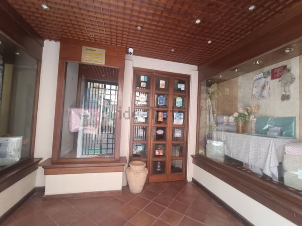 locale commerciale in vendita a Civita Castellana