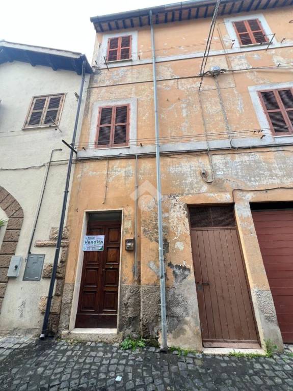 appartamento in vendita a Civita Castellana