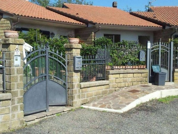 casa indipendente in vendita a Civitella d'Agliano