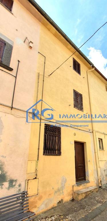 casa indipendente a Civitella d'Agliano in zona San Michele in Teverina