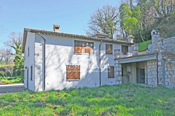 casa indipendente in vendita a Morfasso in zona San Michele