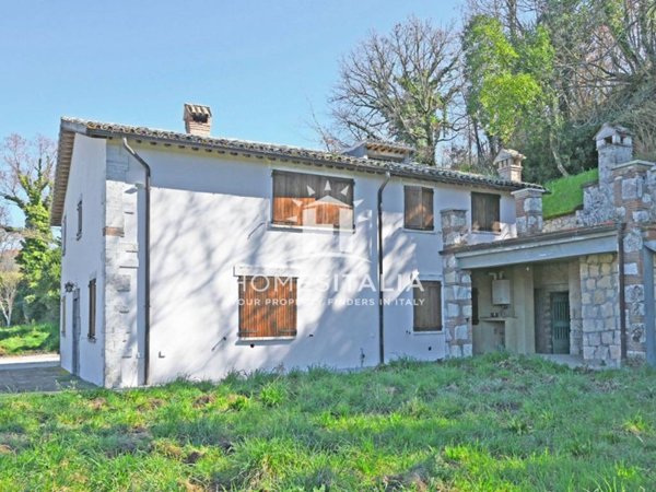 casa indipendente in vendita a Civitella d'Agliano