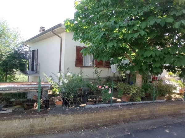 casa indipendente in vendita a Civitella d'Agliano
