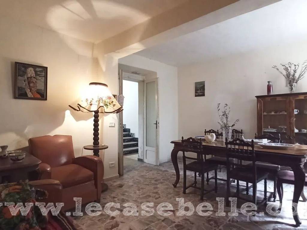 casa indipendente a Civitella d'Agliano in zona San Michele in Teverina