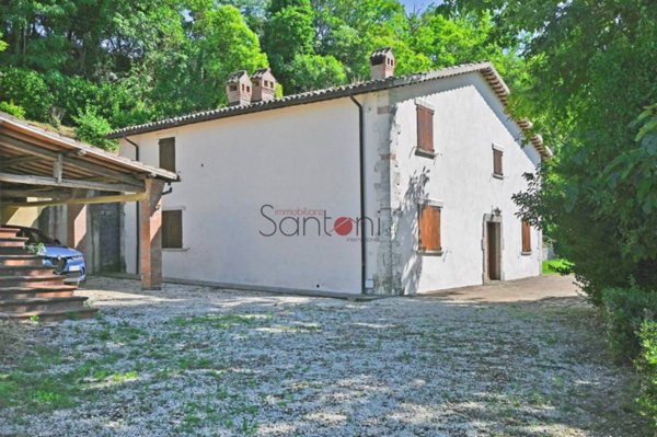 casa indipendente a Civitella d'Agliano in zona San Michele in Teverina