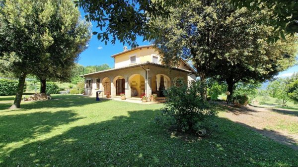 casa indipendente in vendita a Civitella d'Agliano