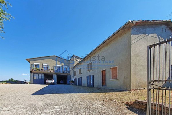casa indipendente a Civitella d'Agliano in zona San Michele in Teverina