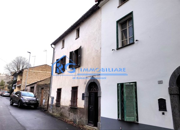 casa indipendente a Civitella d'Agliano in zona San Michele in Teverina