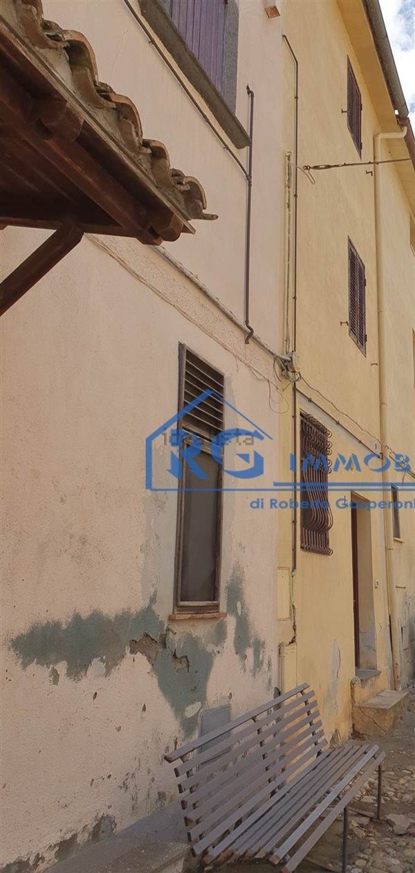 casa indipendente a Civitella d'Agliano in zona San Michele in Teverina