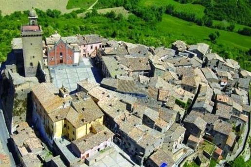 casa indipendente in vendita a Civitella d'Agliano