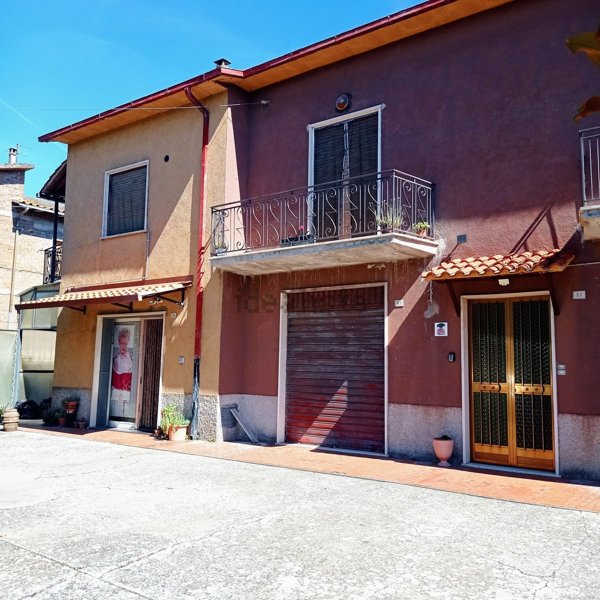 casa indipendente in vendita a Civitella d'Agliano