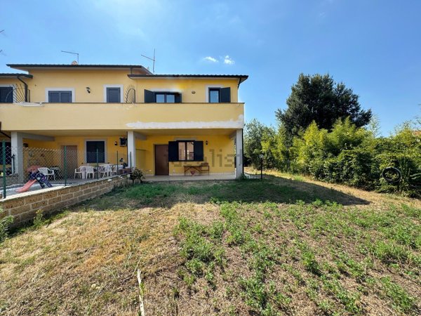quadrivano in vendita a Corchiano