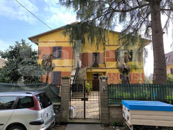 casa indipendente in vendita a Corchiano
