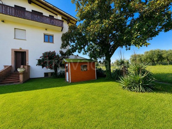 casa indipendente in vendita a Corchiano