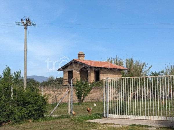 casa indipendente in vendita a Fabrica di Roma