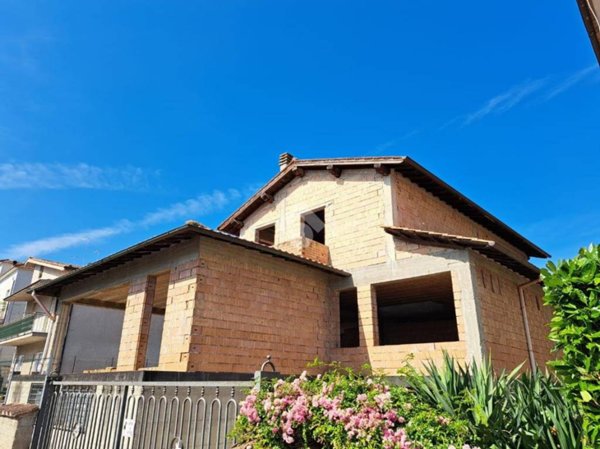casa indipendente in vendita a Fabrica di Roma
