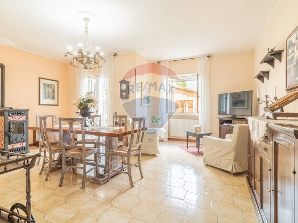 casa indipendente in vendita a Fabrica di Roma