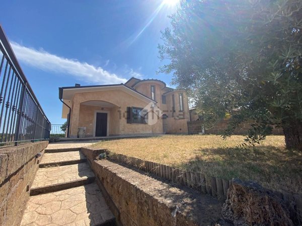 appartamento in vendita a Fabrica di Roma