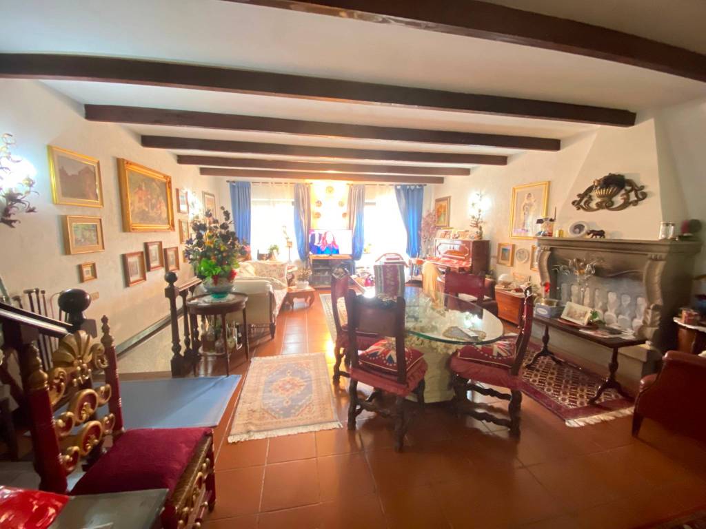 casa indipendente in vendita a Fabrica di Roma