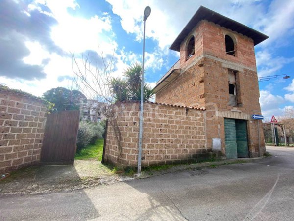 casa indipendente in vendita a Fabrica di Roma