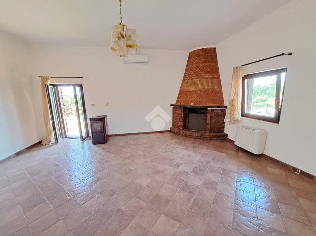 casa indipendente in vendita a Fabrica di Roma