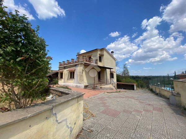 casa indipendente in vendita a Fabrica di Roma