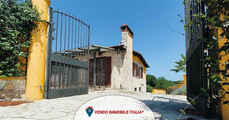 negozio in vendita a Fabrica di Roma