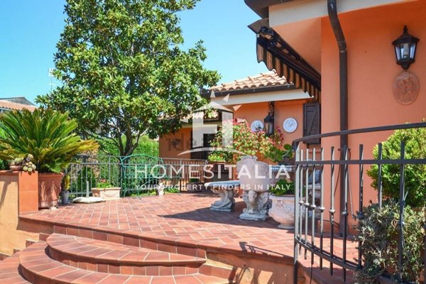 casa indipendente in vendita a Fabrica di Roma