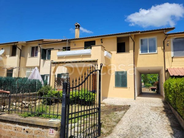 casa indipendente in vendita a Fabrica di Roma