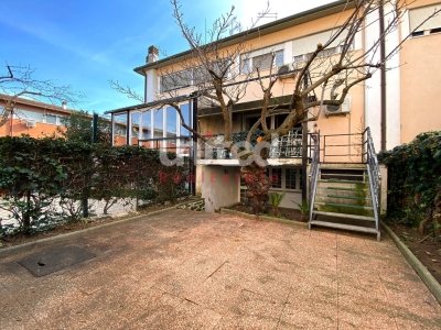 casa indipendente in vendita a Fabrica di Roma