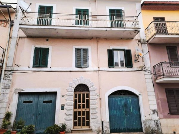 appartamento in vendita a Fabrica di Roma