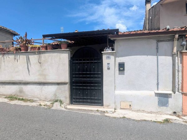 appartamento in vendita a Fabrica di Roma