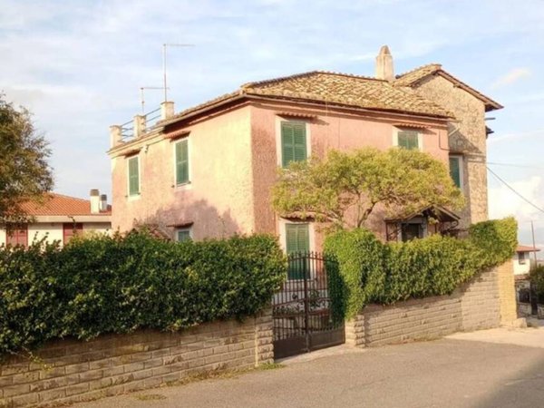 appartamento in vendita a Fabrica di Roma