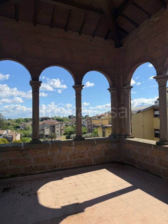 casa indipendente in vendita a Fabrica di Roma