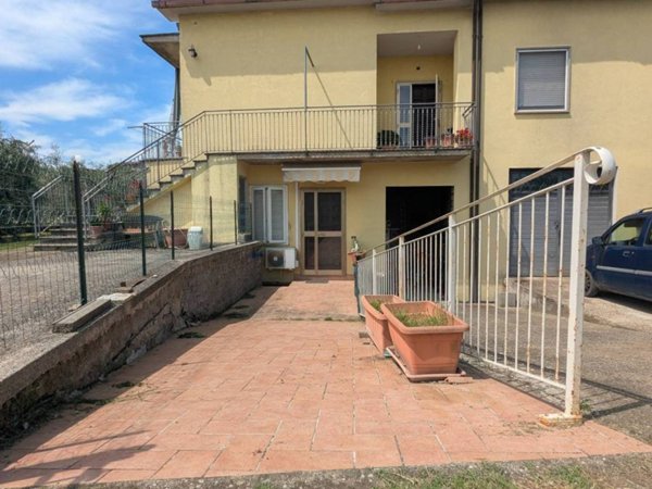 appartamento in vendita a Fabrica di Roma