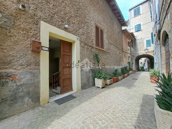 appartamento in vendita a Fabrica di Roma