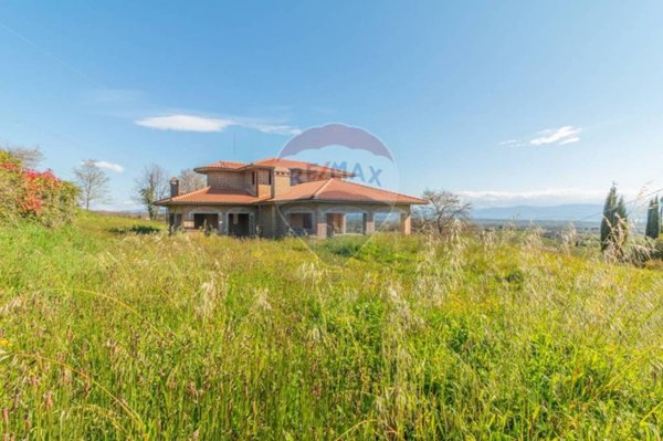 casa indipendente in vendita a Fabrica di Roma