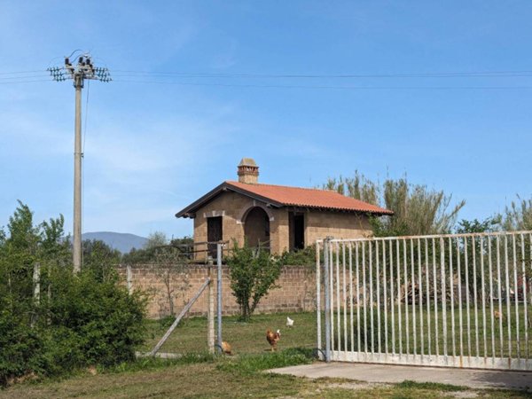 casa indipendente in vendita a Fabrica di Roma