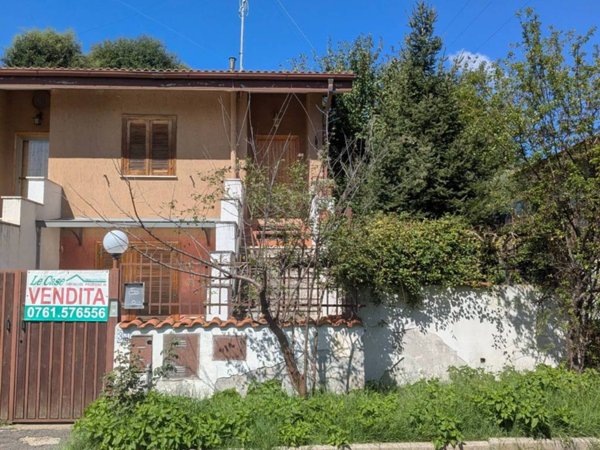 casa indipendente in vendita a Fabrica di Roma