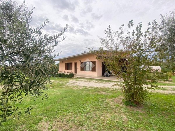 casa indipendente in vendita a Fabrica di Roma