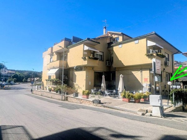 negozio in vendita a Fabrica di Roma