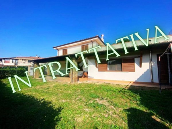 casa indipendente in vendita a Fabrica di Roma