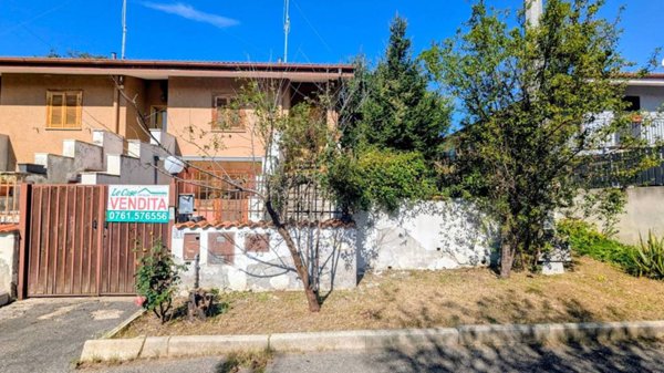 casa indipendente in vendita a Fabrica di Roma