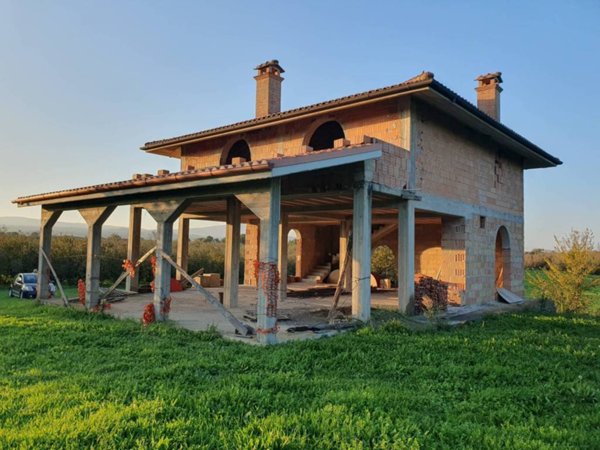 casa indipendente in vendita a Fabrica di Roma