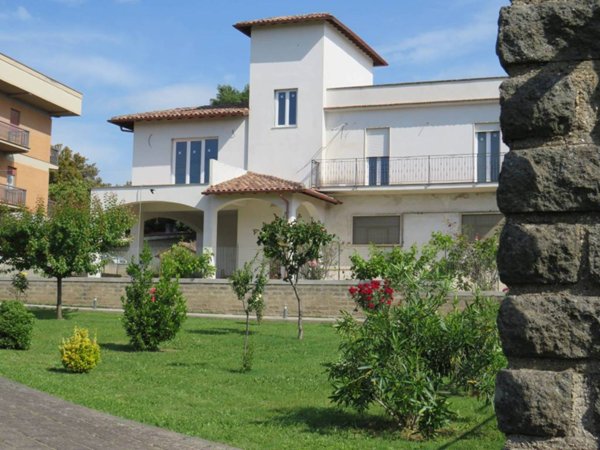 casa indipendente in vendita a Fabrica di Roma