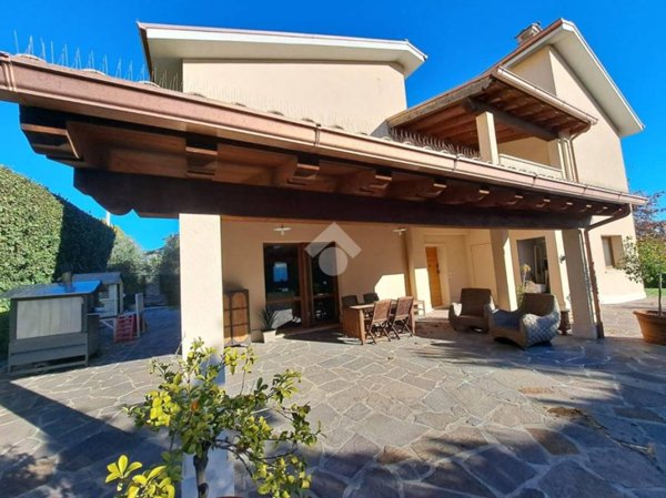 casa indipendente in vendita a Fabrica di Roma