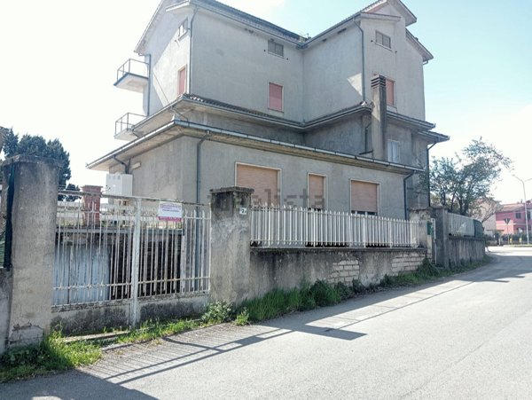 appartamento in vendita a Fabrica di Roma