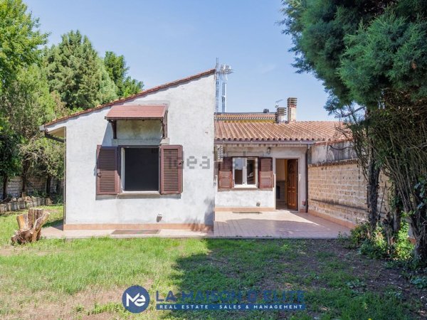 casa indipendente in vendita a Fabrica di Roma