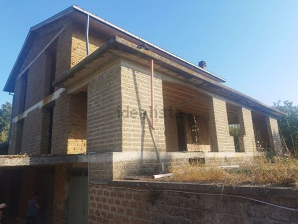 casa indipendente in vendita a Fabrica di Roma